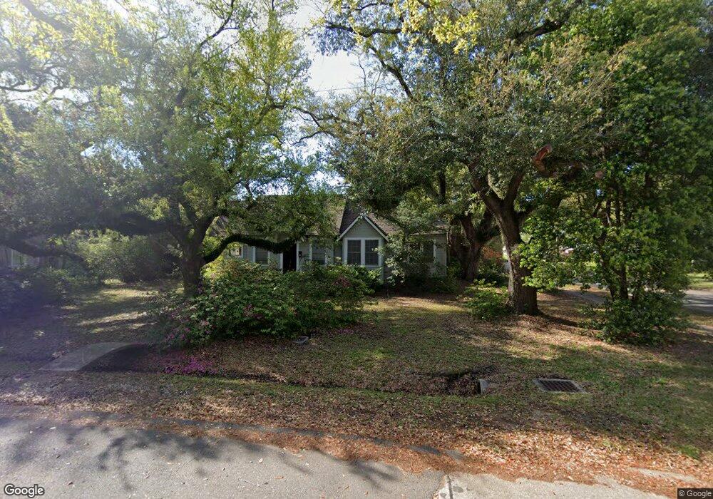 231 W Oak Ln, Lake Charles, LA 70605 - photo 1