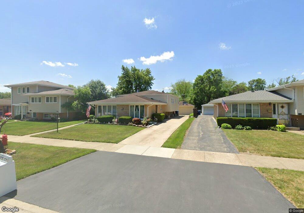 2132 Plainfield Dr, Des Plaines, IL 60018 - photo 1