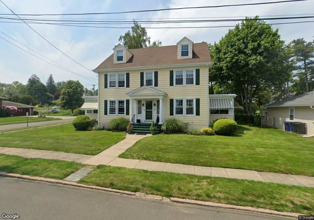 2 Colonial Cir, West Haven, CT 06516 - photo 1