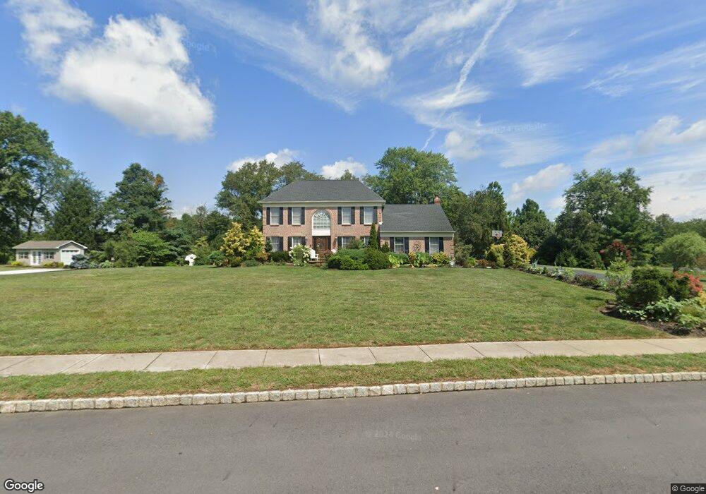 209 Heritage Dr, Columbus, NJ 08022 - photo 1