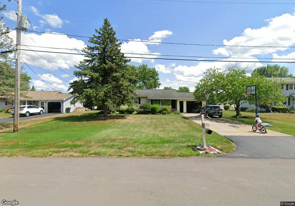 7295 Nickett Dr, North Tonawanda, NY 14120 - photo 1