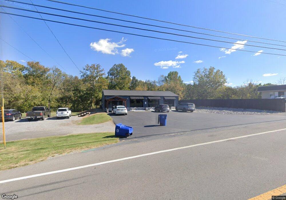 1803 S Cannon Blvd, Shelbyville, TN 37160 - photo 1