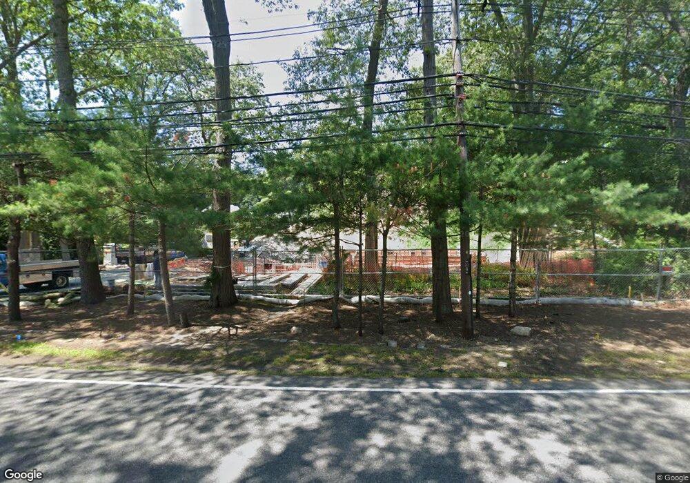 56 River Rd unit 56, Weston, MA 02493 - photo 1