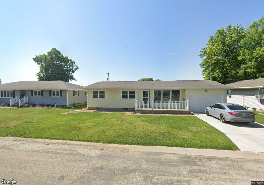 19 Sycamore Ln, Lincoln, IL 62656 - photo 1