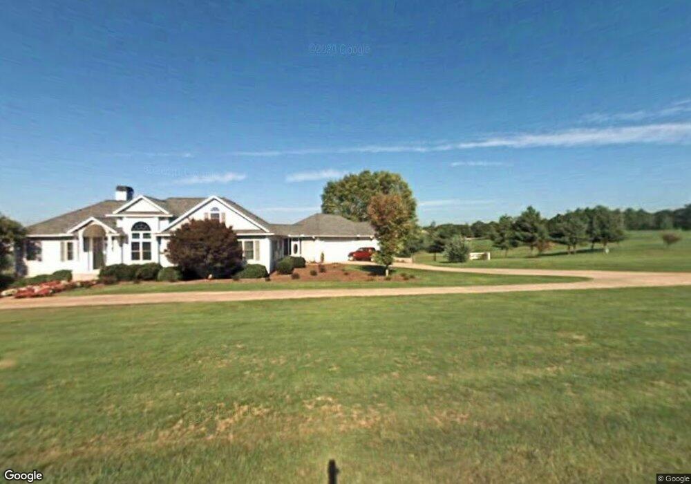 1906 Queen Dr, Walhalla, SC 29691 - photo 1