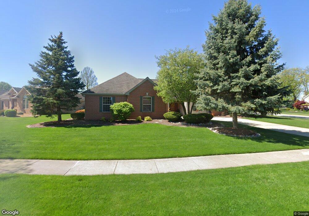 686 Davis Ct, Crown Point, IN 46307 - photo 1