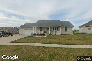 104 8th St, Durant, IA 52747