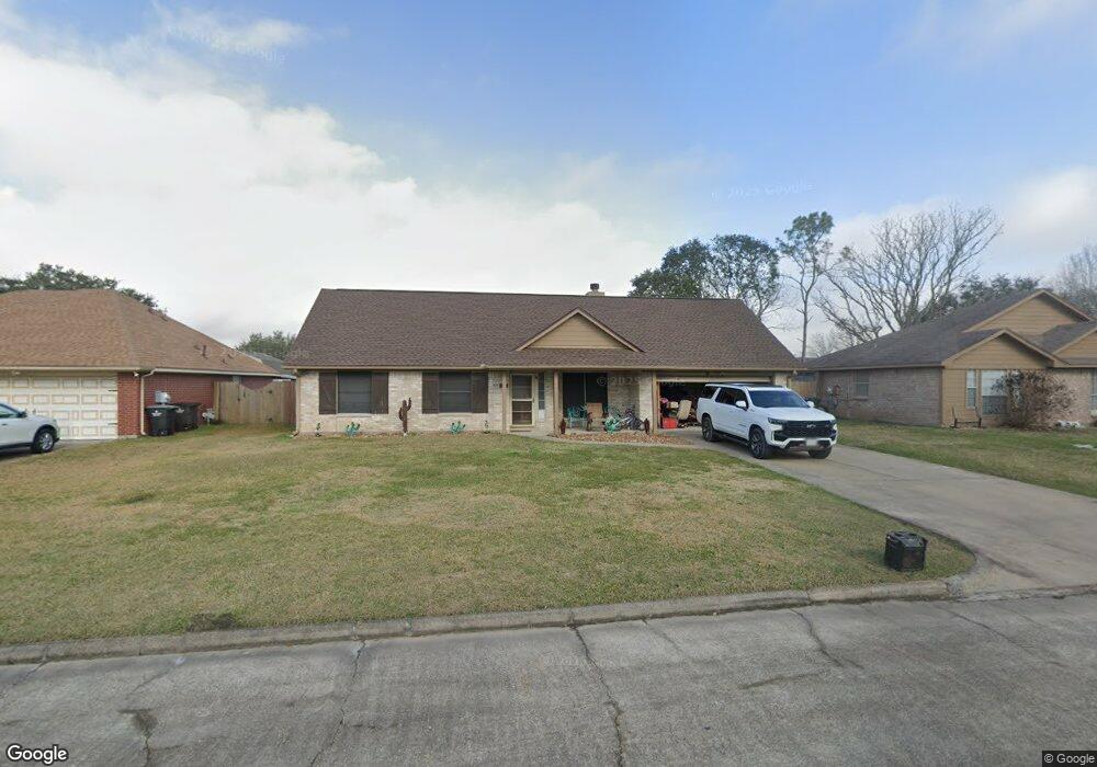 3206 Fox Run Dr, Alvin, TX 77511 - photo 1