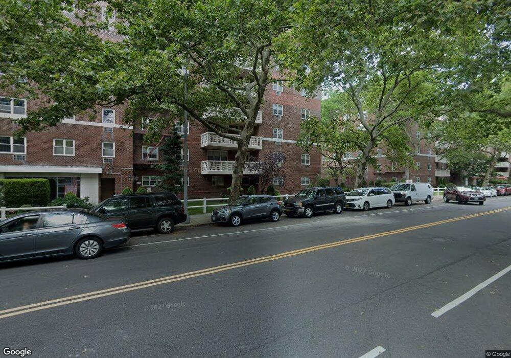 Fairfield Arms unit 3M, Howard Beach, NY 11414 - photo 1