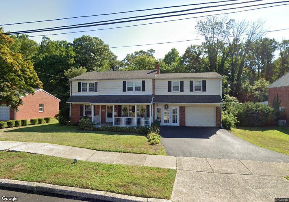 4918 Jackson Dr, Brookhaven, PA 19015 - photo 1