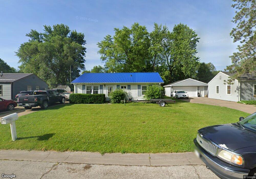 3011 W 68th St, Davenport, IA 52806 - photo 1