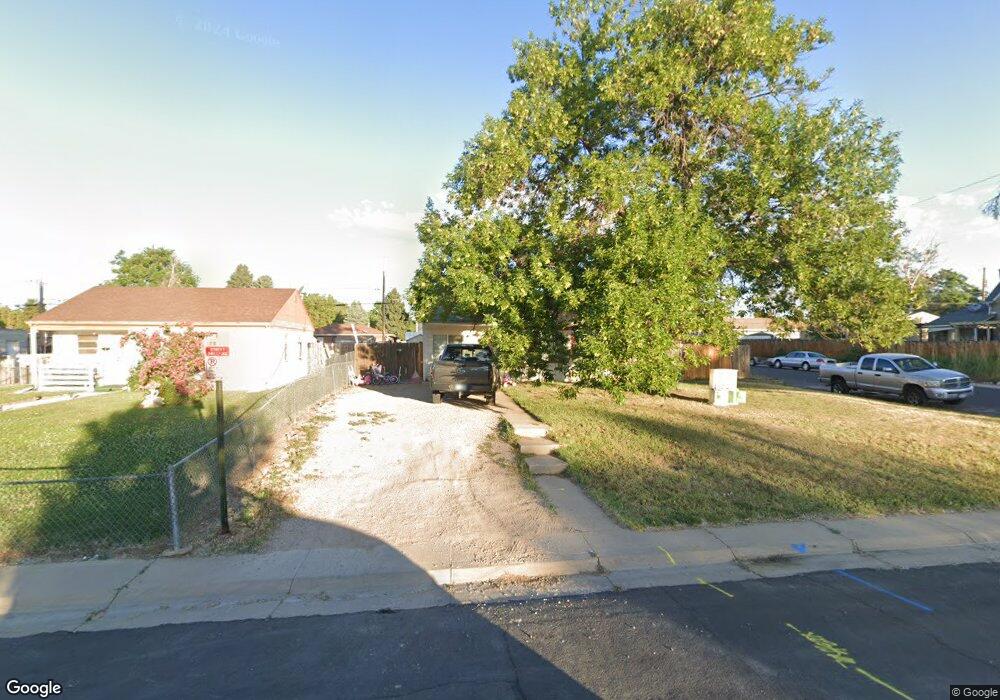 3255 Dexter St, Denver, CO 80207 - photo 1