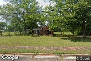 141 High Hill St, Irwinton, GA 31042
