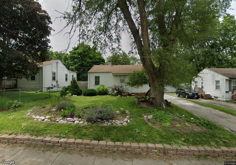 3504 E 32nd St, Des Moines, IA 50317 - photo 1