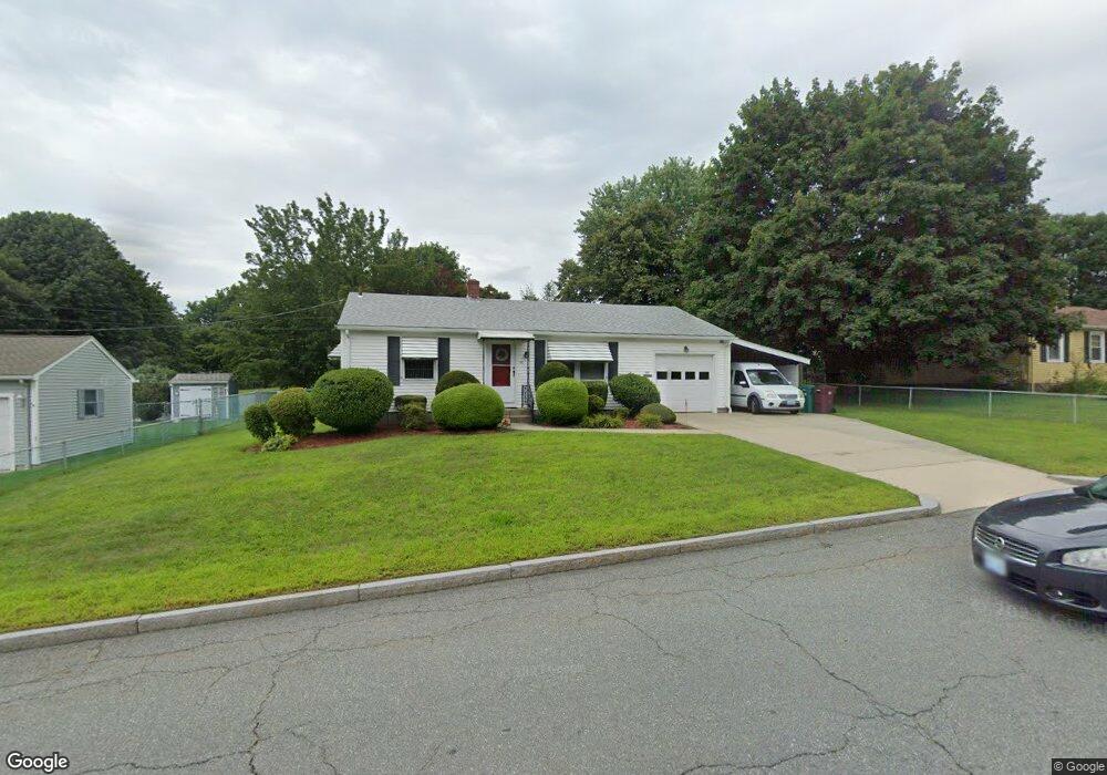 147 Knollwood Dr, Woonsocket, RI 02895 - photo 1