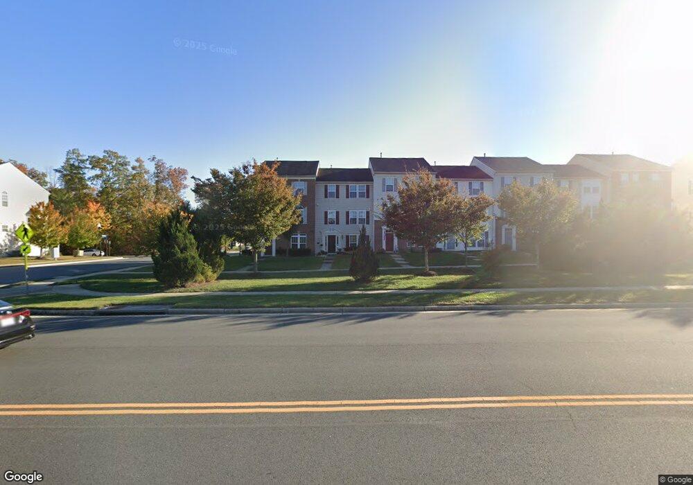 42947 Edgewater St, Chantilly, VA 20152 - photo 1