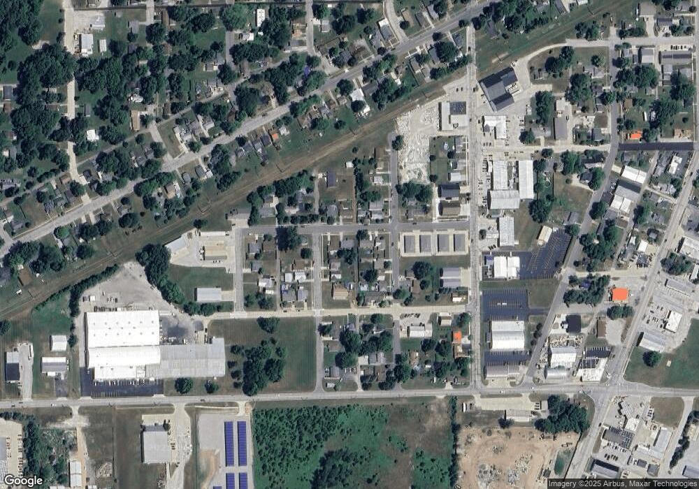 605 Helen Ave, Auburn, IN 46706 - photo 1