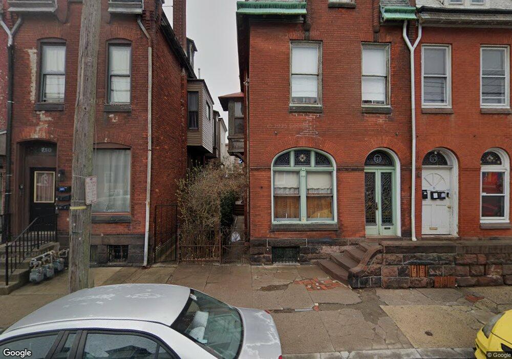 752 N 10th St, Reading, PA 19604 - photo 1