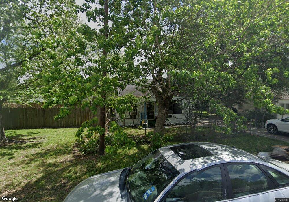 4132 Delhi St, Houston, TX 77022 - photo 1