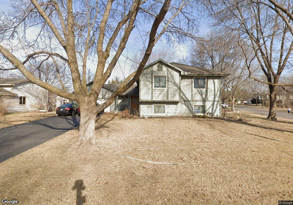 8824 Ives Ct, Maple Grove, MN 55369 - photo 1