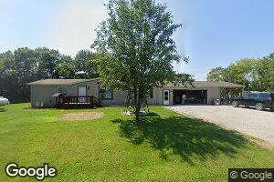 103 Gypsum Rd, Louisville, IL 62858