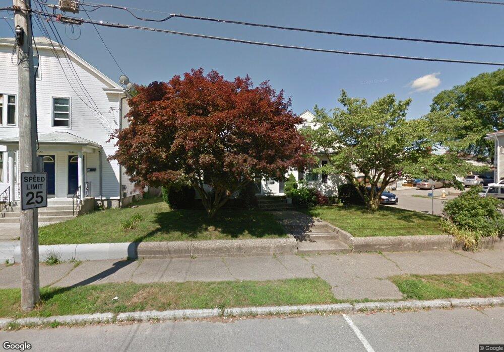 526 Daggett Ave, Pawtucket, RI 02861 - photo 1