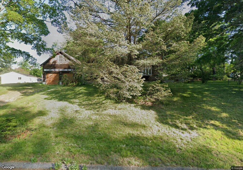 8 Greenfield Dr, Trumbull, CT 06611 - photo 1