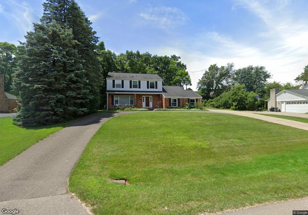 2284 Strader Dr, West Bloomfield, MI 48324 - photo 1