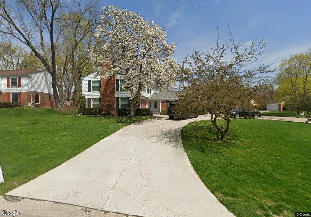 5136 Cobblers Ct, Bloomfield Hills, MI 48304 - photo 1