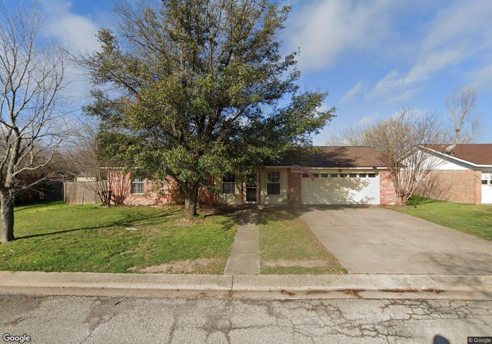 914 Sylvia St, Weatherford, TX 76086 - photo 1