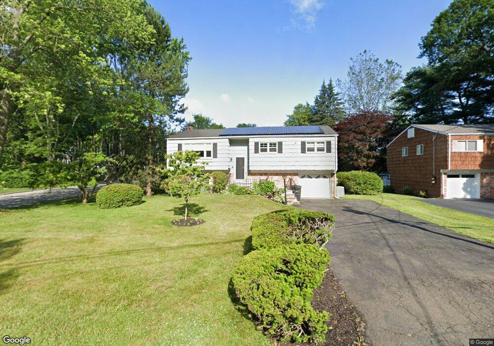 55 Vine Place, Stamford, CT 06905 - photo 1