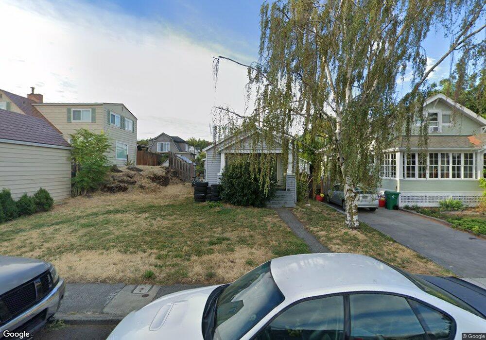 1232 E 8th St, the Dalles, OR 97058 - photo 1