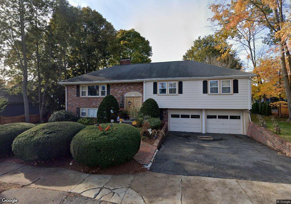 4 Laurel St, Winchester, MA 01890 - photo 1