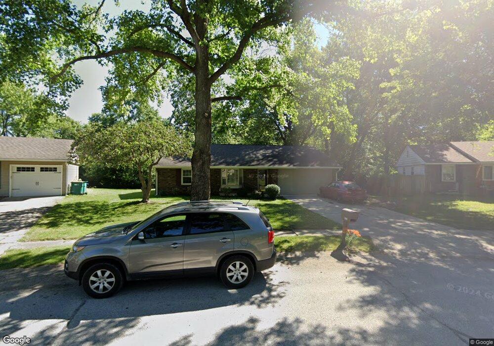 1011 Brookside Ln, Plainfield, IN 46168 - photo 1