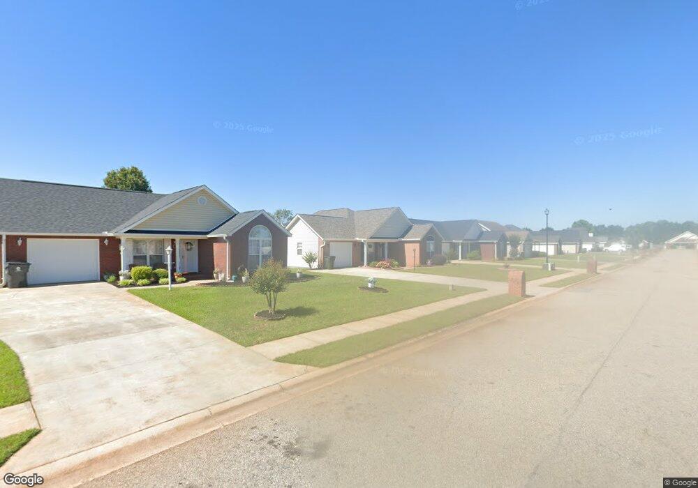 213 Wembley Dr, Warner Robins, GA 31088 - photo 1