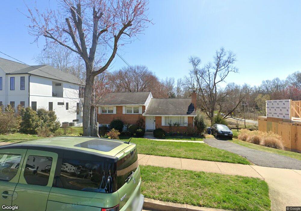 1113 Dead Run Dr, McLean, VA 22101 - photo 1