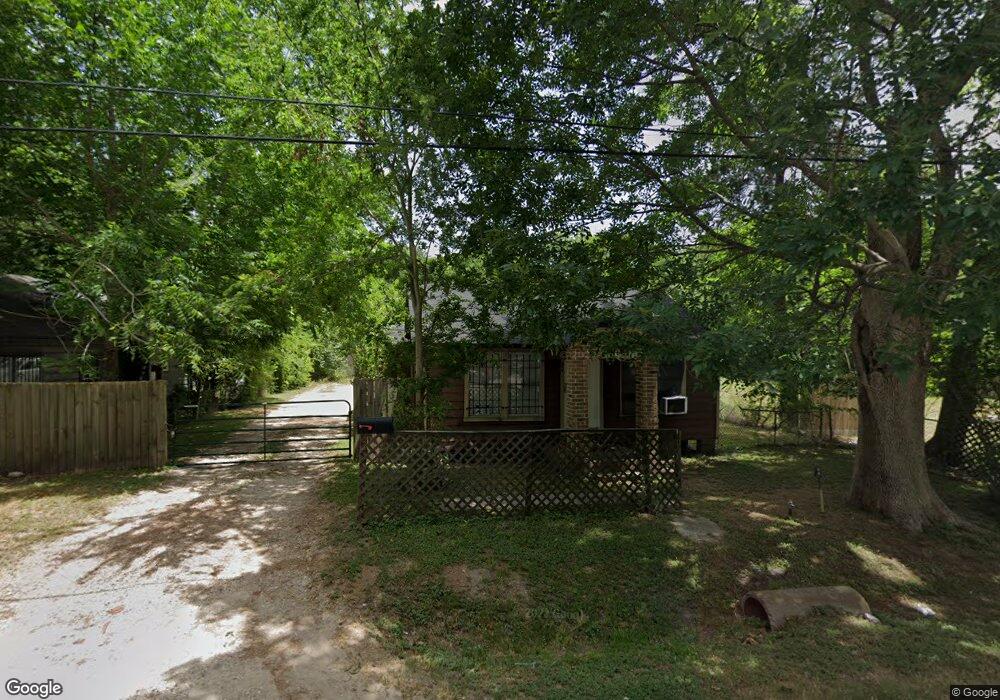 828 Rosie St, Houston, TX 77091 - photo 1