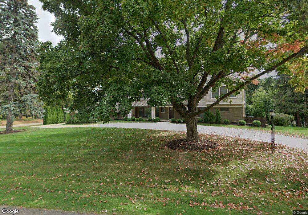 4685 Tully Rd, Bloomfield Hills, MI 48302 - photo 1