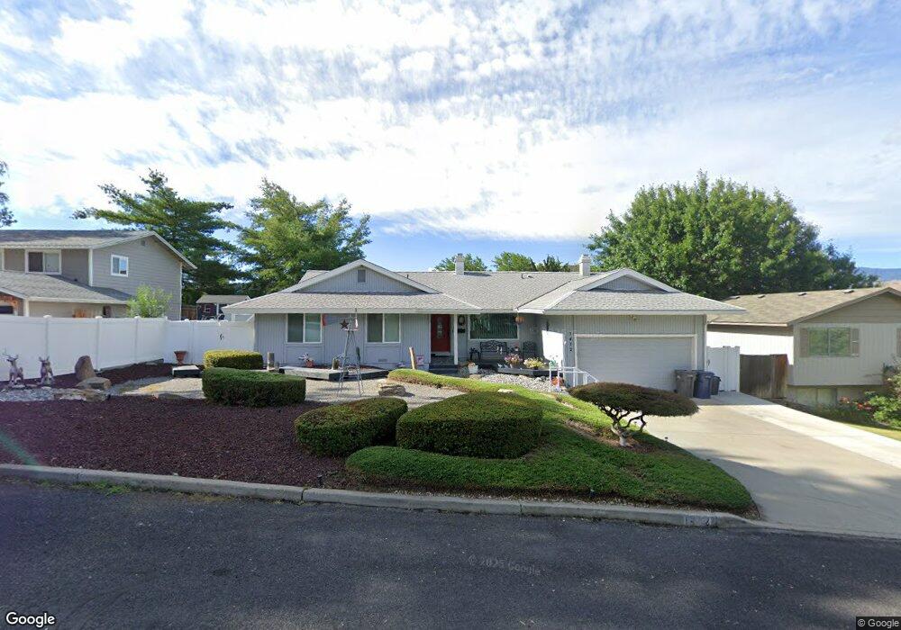 1412 Bel Air Dr, East Wenatchee, WA 98802 - photo 1