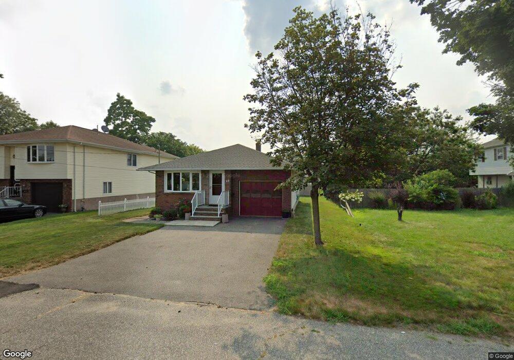 49 Yale St, Ludlow, MA 01056 - photo 1