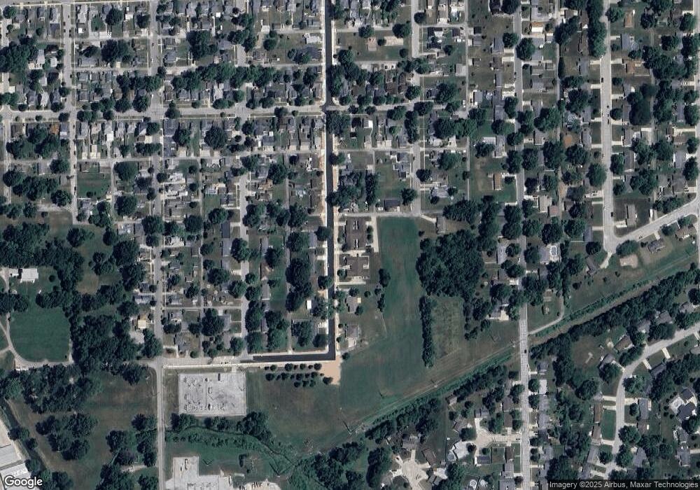 228 S Baxter St, Auburn, IN 46706 - photo 1