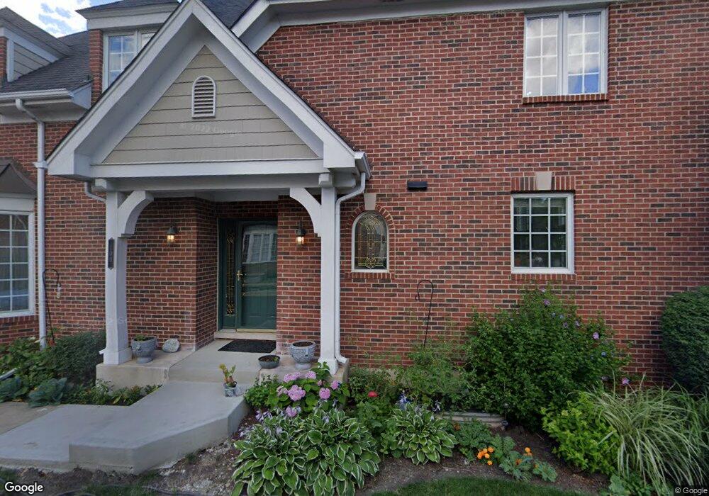 104 E Knighton Place, Elmhurst, IL 60126 - photo 1