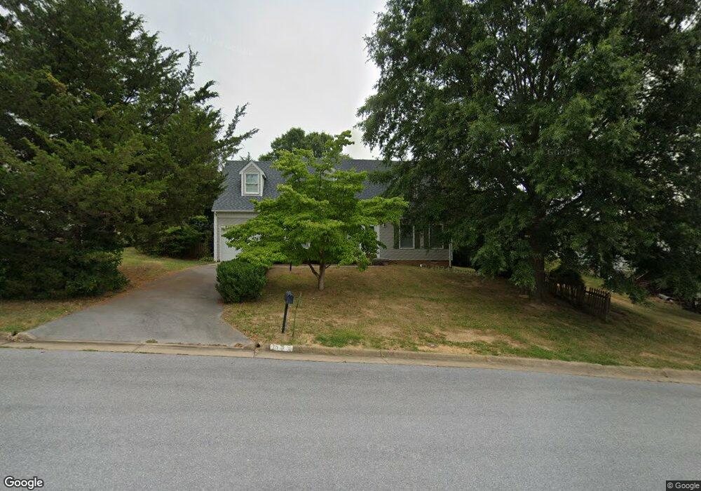 1172 River Bend Ct, Front Royal, VA 22630 - photo 1