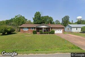 138 Carroll St S, Bruceton, TN 38317