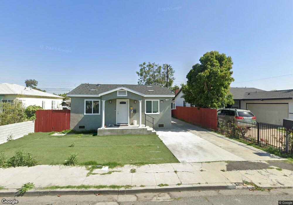 511 W Peach St, Compton, CA 90222 - photo 1