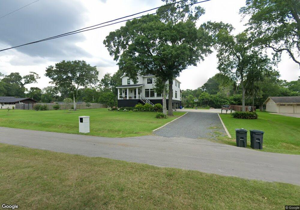 604 S Clear Creek Dr, Friendswood, TX 77546 - photo 1