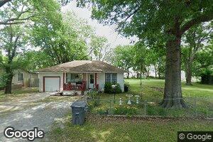 518 W Muskogee St, Chouteau, OK 74337