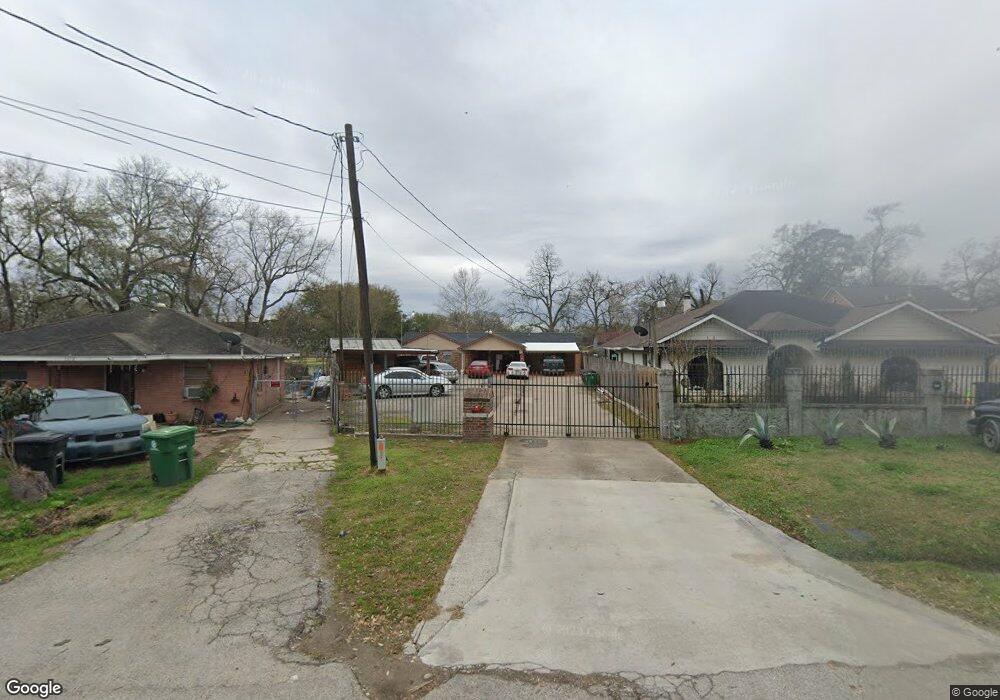1100 Eubanks St, Houston, TX 77022 - photo 1