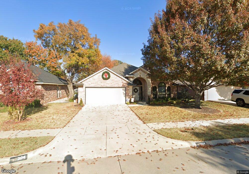 304 Chantilly Ct, Hurst, TX 76054 - photo 1