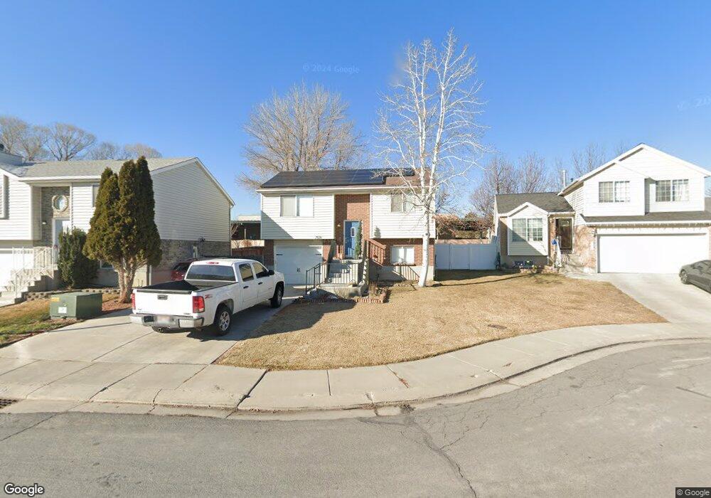 7926 Shayla Dr, West Jordan, UT 84088 - photo 1